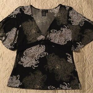 Elegant Black and White Floral Women's Top